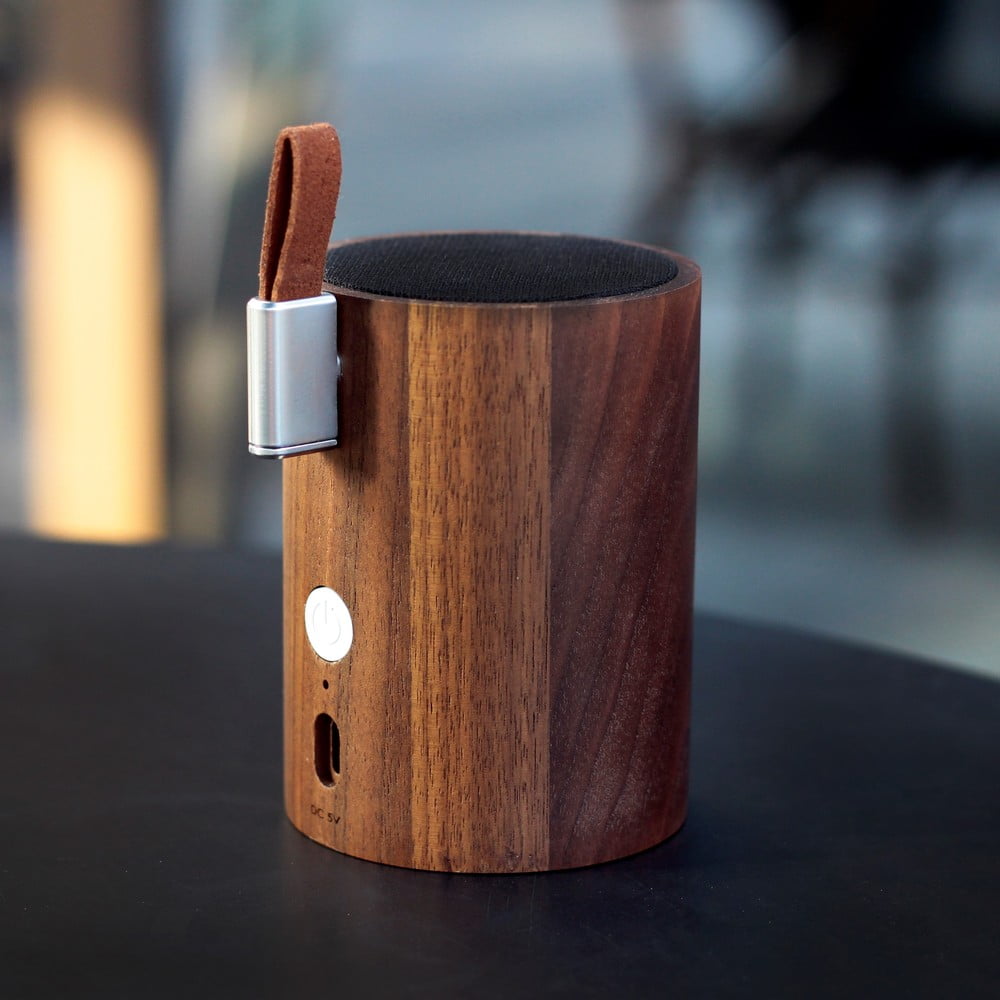 Bluetooth reproduktor so svietidlom z tmavého orechového dreva Gingko Drum