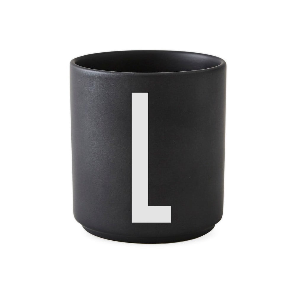 Čierny porcelánový hrnček Design Letters Alphabet L 250 ml