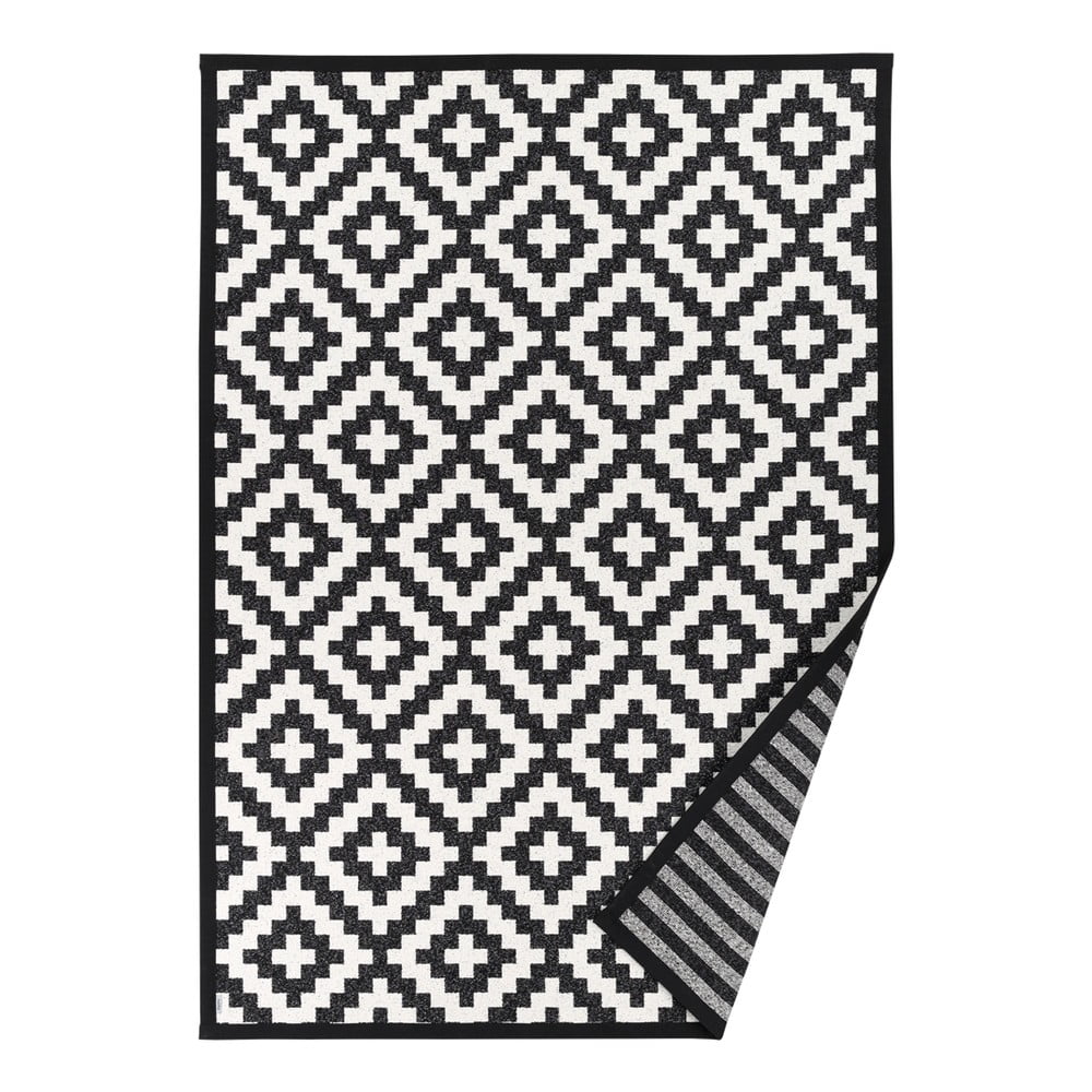 Čierno-biely vzorovaný obojstranný koberec Narma Viki 140 × 200 cm