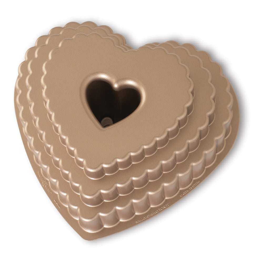 Forma na bábovku v karamelovej farbe Nordic Ware Heart 28 l