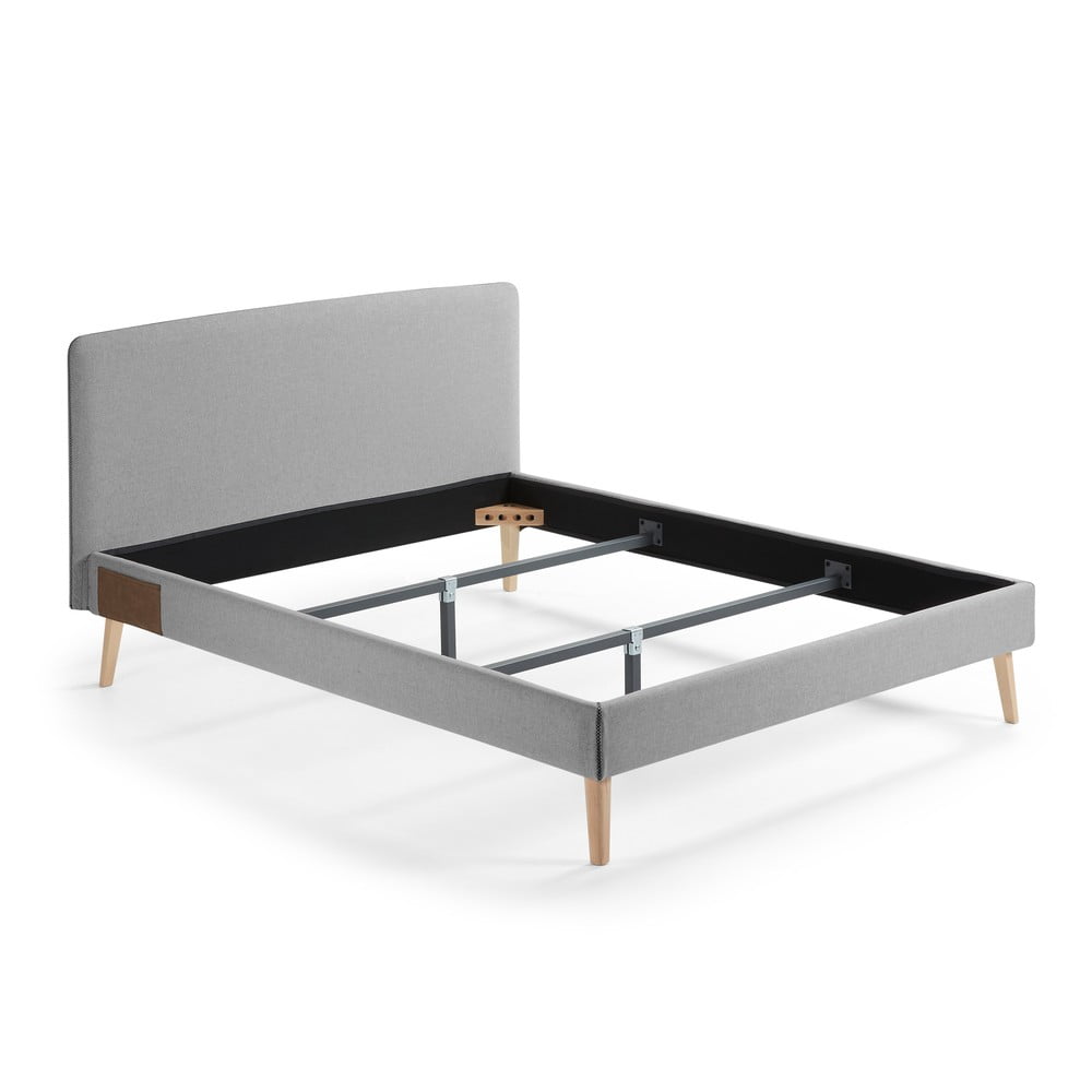 Sivá dvojlôžková posteľ Kave Home Lydia 160×200 cm